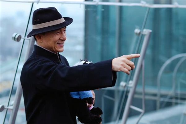 梦见成龙是什么意思 梦见成龙是什么意思