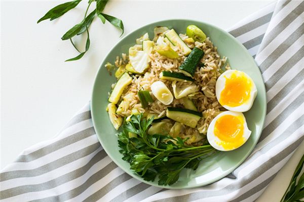 梦见吃鸡蛋 梦见吃鸡蛋