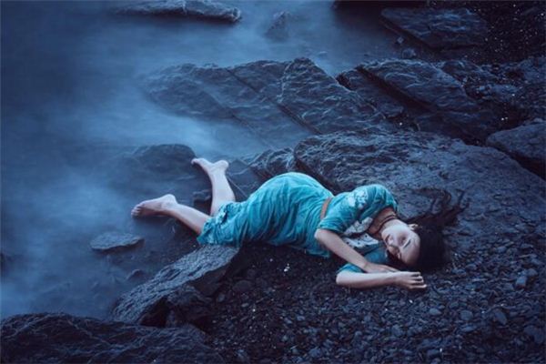 梦见背死人是什么意思 梦见背死人是什么意思