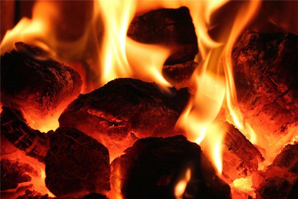 梦见水入煤火是什么意思 梦见水入煤火是什么意思